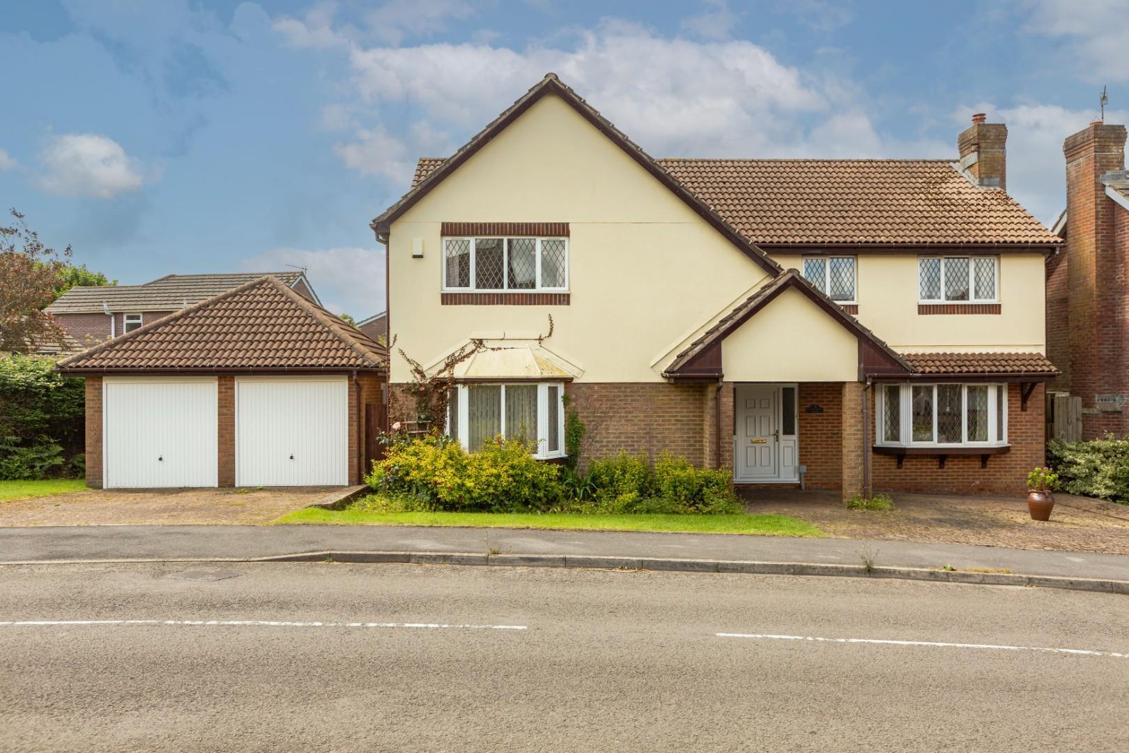 Ffordd Draenen Ddu, West Cross, Newton, Swansea, SA3 5RP
